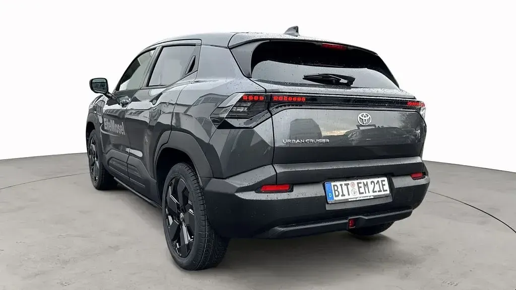 Neu Toyota Urban Cruiser Lounge 127 kW (174 PS) 2026 Grau SUV