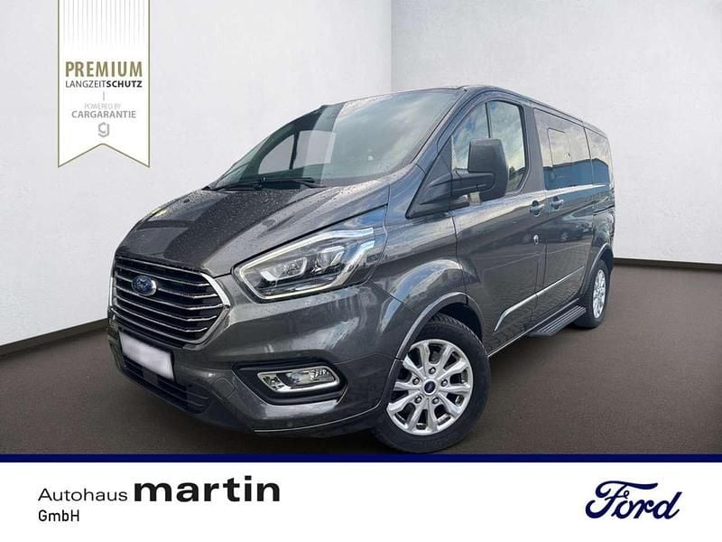 Grau Gebraucht 2019 Ford Tourneo Custom Titanium Van / Kleinbus | 34.890 € (Fairer Preis) - Bild 1/2