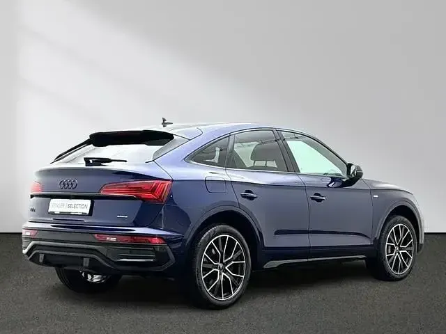 Gebraucht Audi Q5 Sportback S-Line 299 PS (219 kW) 2023 Navarrablau SUV