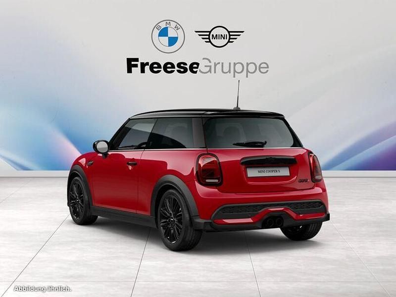 Gebraucht Mini Cooper S 178 PS (130 kW) 2023 Rot Kleinwagen