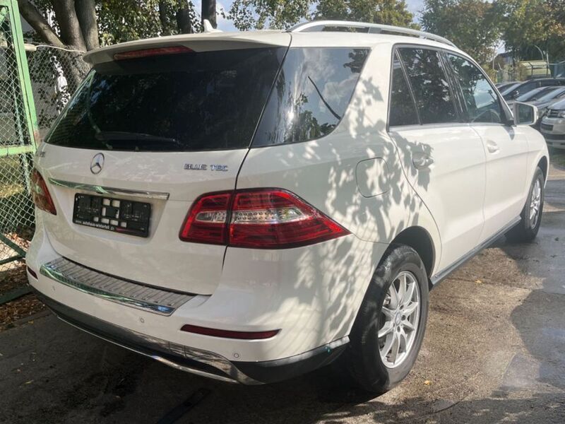 Gebraucht Mercedes ML350 258 PS (189 kW) 2014 Weiß SUV