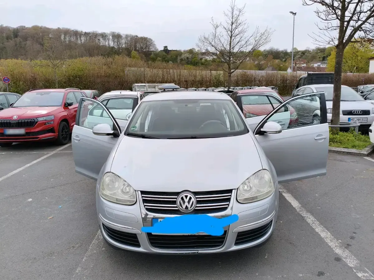 Gebraucht VW Jetta 102 PS (75 kW) 2007 Silber Limousine