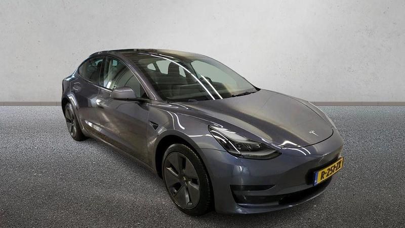 Gebraucht Tesla Model 3 Standard Range 225 kW (306 PS) 2022 Grau Limousine