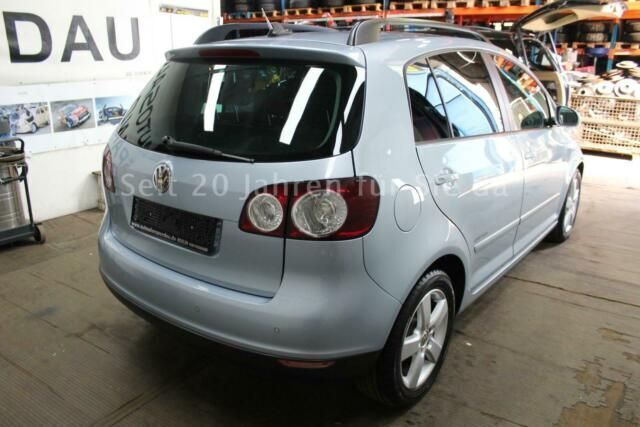 Gebraucht VW Golf Plus Cross 140 PS (102 kW) 2008 Blau metallic Van / Kleinbus