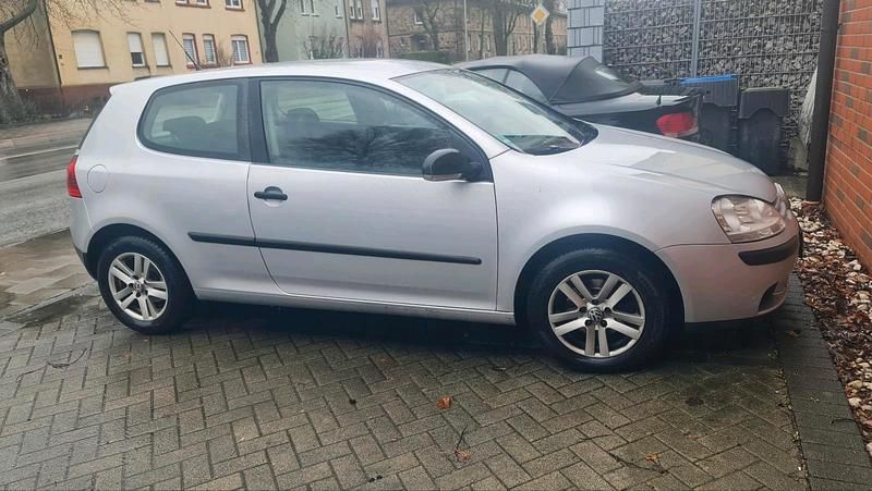 Gebraucht VW Golf VI 75 PS (55 kW) 2009 Silber Kleinwagen
