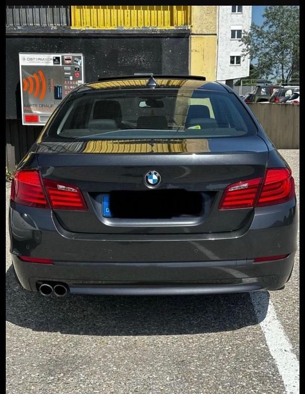 Gebraucht BMW 523 204 PS (150 kW) 2011 Grau Limousine