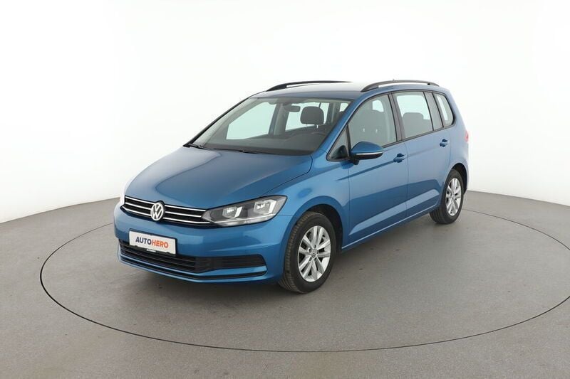 Blau Gebraucht 2019 VW Touran Comfortline Van / Kleinbus | 18.650 € (Fairer Preis) - Bild 1/4