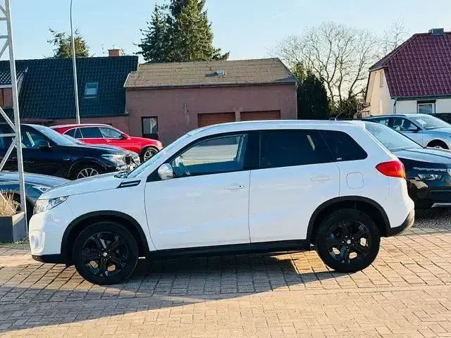 Gebraucht Suzuki Vitara 140 PS (102 kW) 2017 Weiß SUV