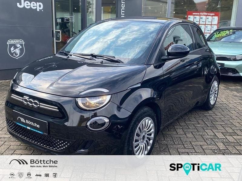 Colore esterno (onyx schwarz) Gebraucht 2023 Fiat 500e Action Kleinwagen | 15.990 € (Fairer Preis) - Bild 1/4