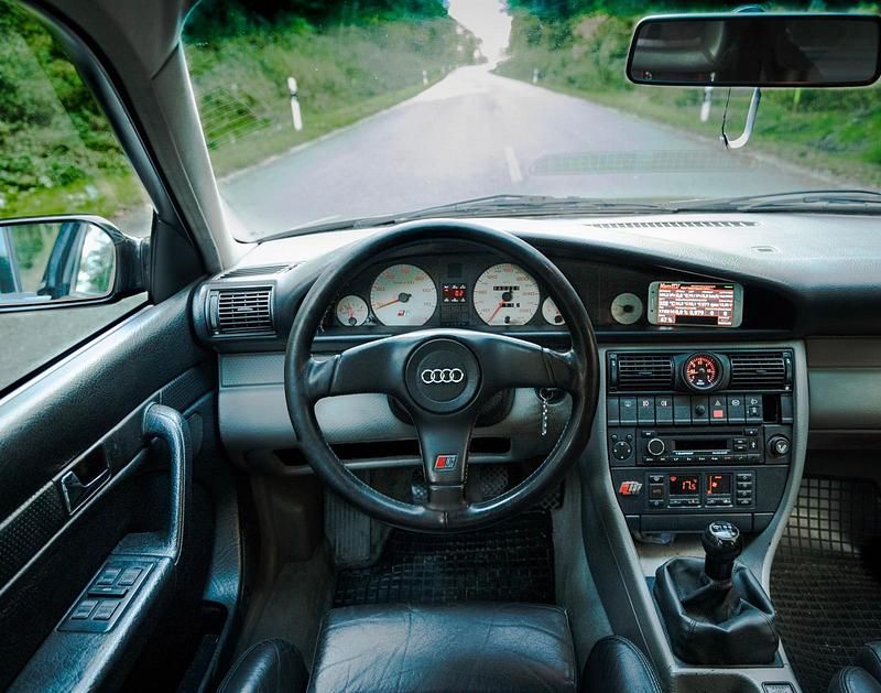 Gebraucht Audi 100 Design 399 PS (293 kW) 1991 Schwarz Limousine