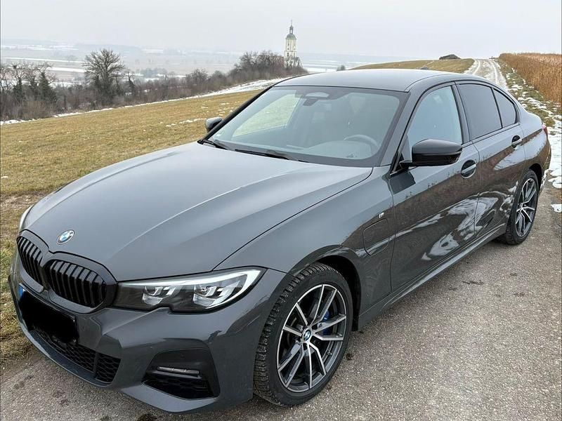 Gebraucht BMW 330e M Sport 292 PS (214 kW) 2020 Grau Limousine