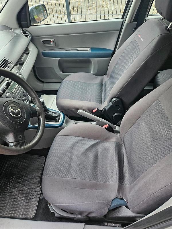 Second-hand Mazda 2 80 CP (58 kW) 2005 Argintiu Hatchback