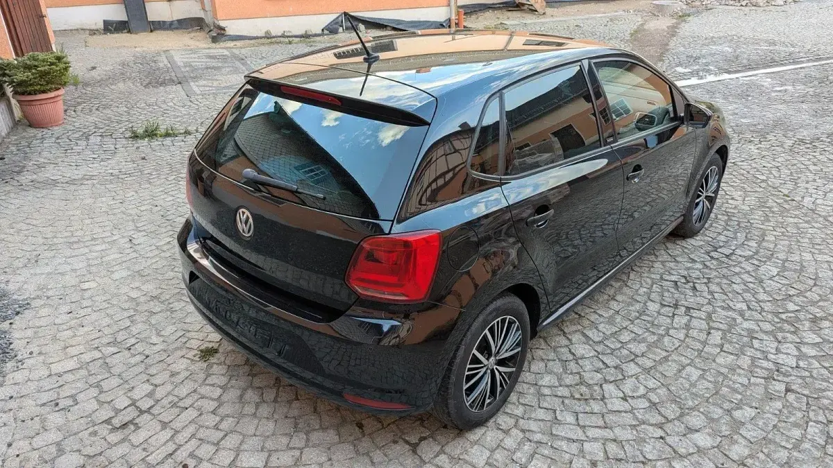 Używany VW Polo Allstar 75 KM (55 kW) 2016 Czarny Hatchback