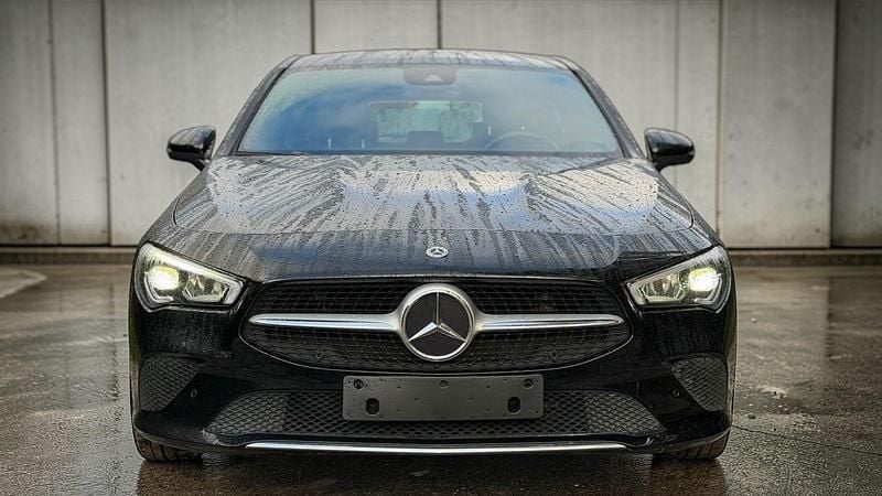 Gebraucht Mercedes CLA200 150 PS (110 kW) 2021 Schwarz Kombi