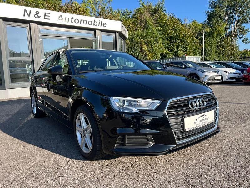 Schwarz Gebraucht 2020 Audi A3 Sport Limousine | 15.990 € (Superpreis) - Bild 1/4