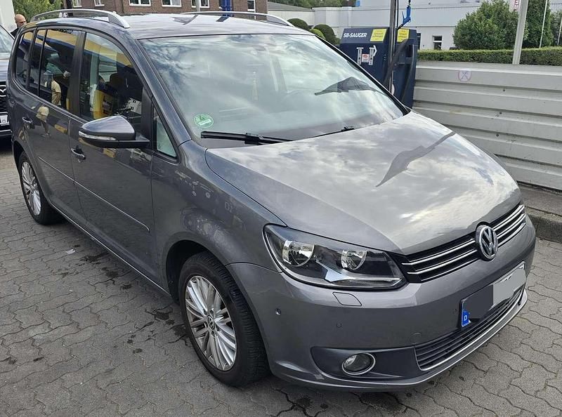 Gebraucht VW Touran Comfortline 105 PS (77 kW) 2015 Grau Van / Kleinbus
