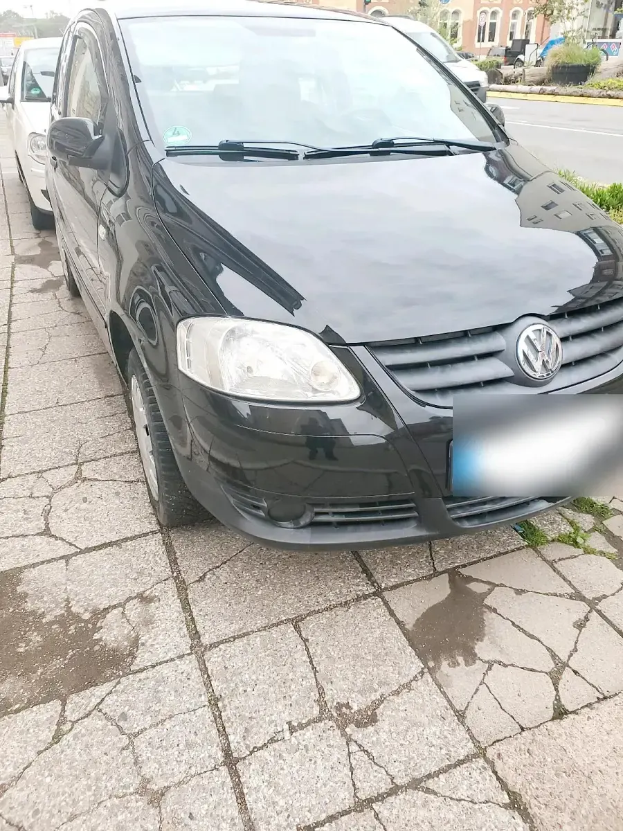Usado VW Fox Refresh 54 CV (39 kW) 2010 Negro Utilitario