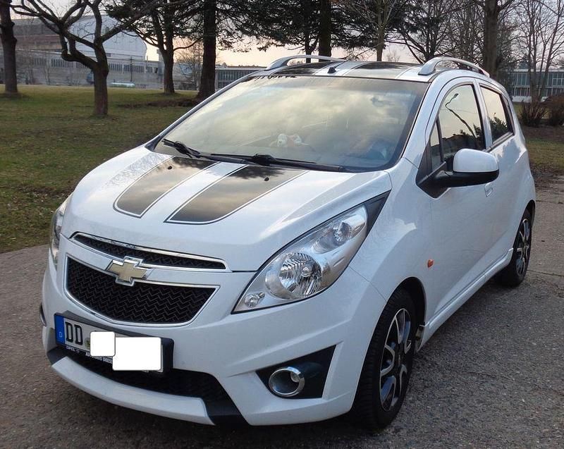 Weiß Gebraucht 2011 Chevrolet Spark LS Kleinwagen | 3.200 € (Fairer Preis) - Bild 1/4