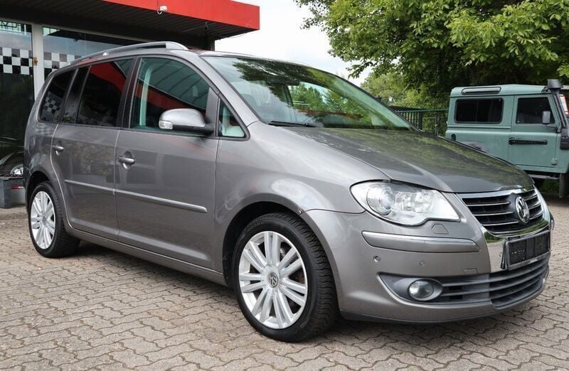 Grau Gebraucht 2008 VW Touran Van / Kleinbus | 5.300 € (Guter Preis) - Bild 1/4