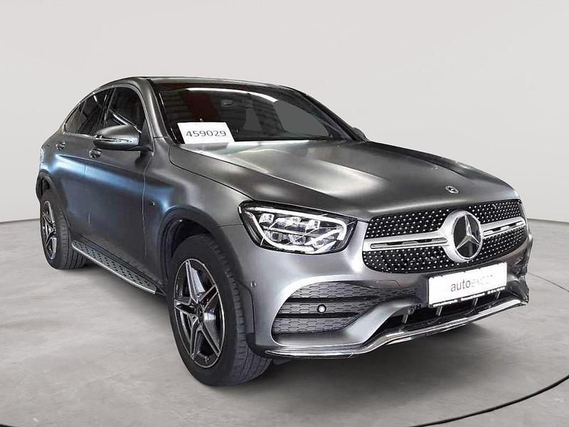 Designo selenitgrau magno Gebraucht 2021 Mercedes GLC300 AMG line Coupé | 45.090 € (Fairer Preis) - Bild 1/4