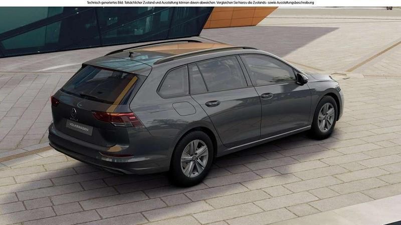 Gebraucht VW Golf VIII Life 116 PS (85 kW) 2024 Uranograu Kombi