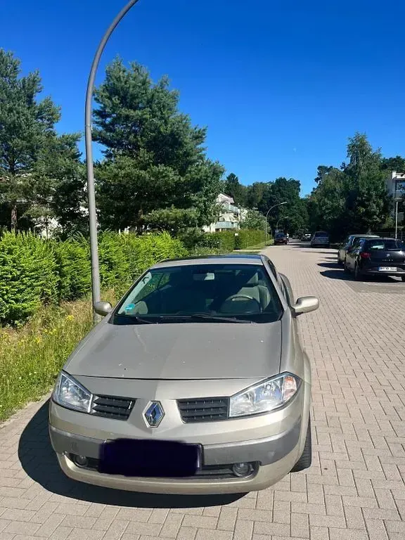 Gebraucht Renault Mégane Cabriolet Authentique 135 PS (99 kW) 2004 Beige Cabrio