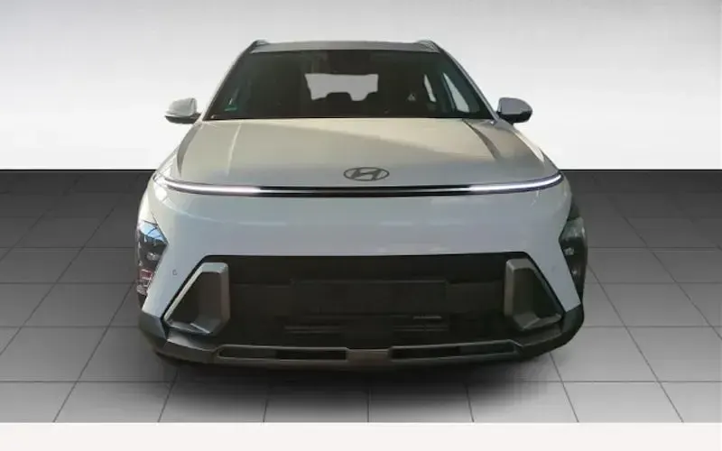 Gebraucht Hyundai Kona Trend 139 PS (102 kW) 2025 Weiß SUV