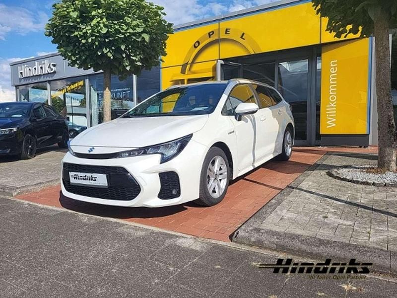 Weiss Gebraucht 2020 Suzuki Swace Comfort+ Kombi | 17.950 € (Guter Preis) - Bild 1/4