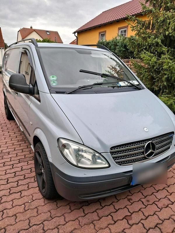 Grau Gebraucht 2008 Mercedes Vito Van / Kleinbus | 4.500 € - Bild 1/4