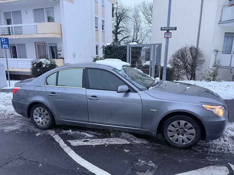 Second-hand BMW 520 177 CP (130 kW) 2009 Berlinǎ