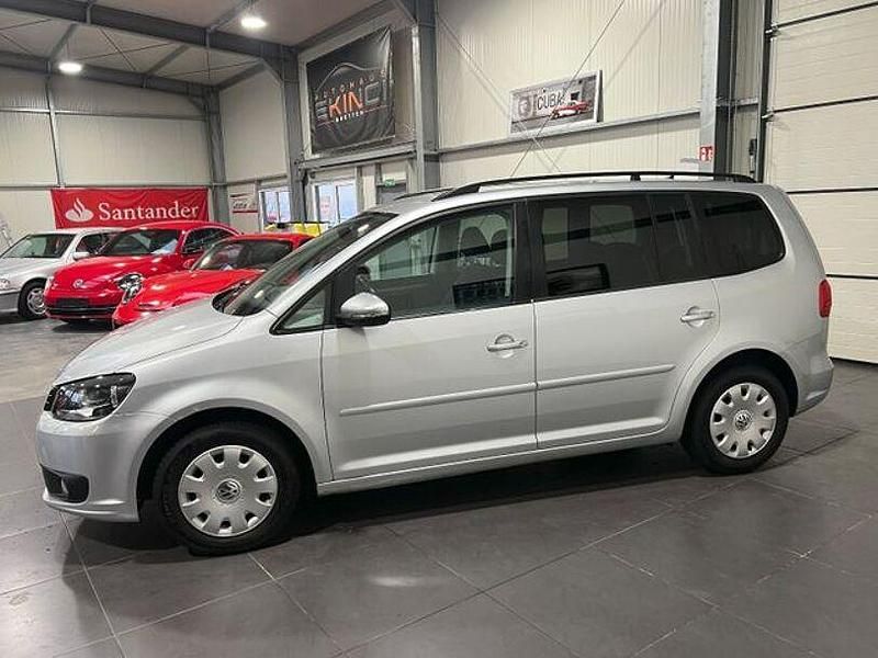 Gebraucht VW Touran 105 PS (77 kW) 2011 Silber Van / Kleinbus