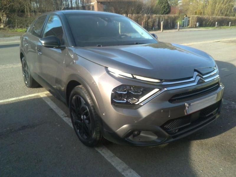 Gebraucht Citroën C4 Shine 131 PS (96 kW) 2021 Grau Limousine