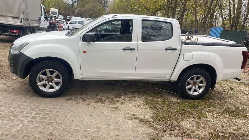 Second-hand Isuzu D-Max 163 CP (119 kW) 2019 Alb SUV