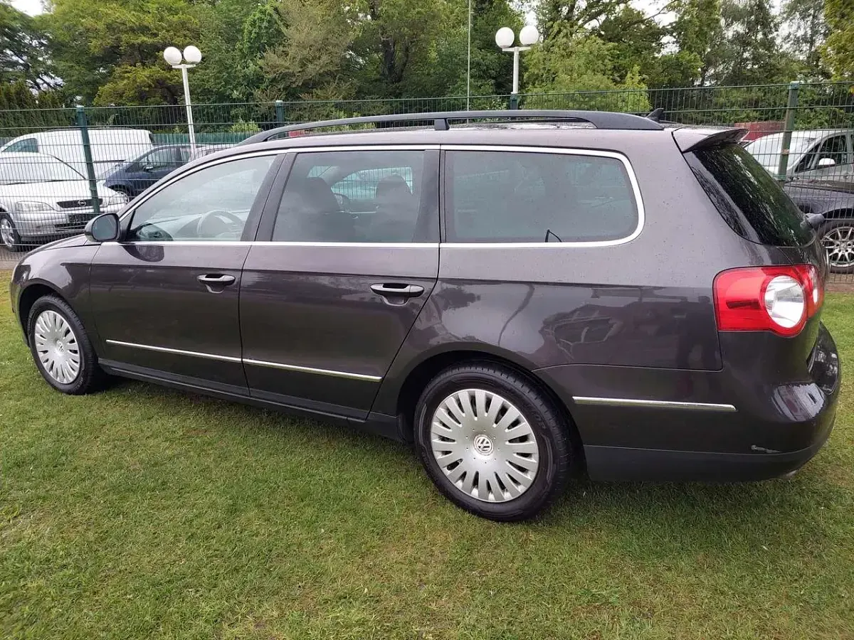 Używany VW Passat Comfortline 110 KM (80 kW) 2009 Szary Kombi