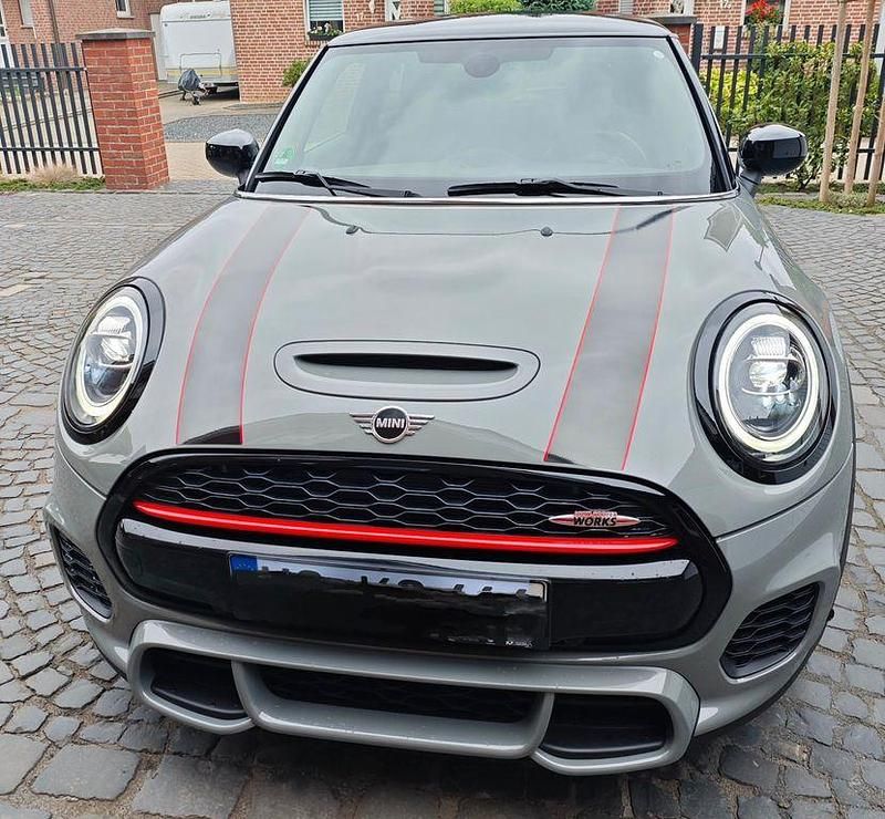 Grau Gebraucht 2019 Mini John Cooper Works Kleinwagen | 24.500 € (Guter Preis) - Bild 1/4