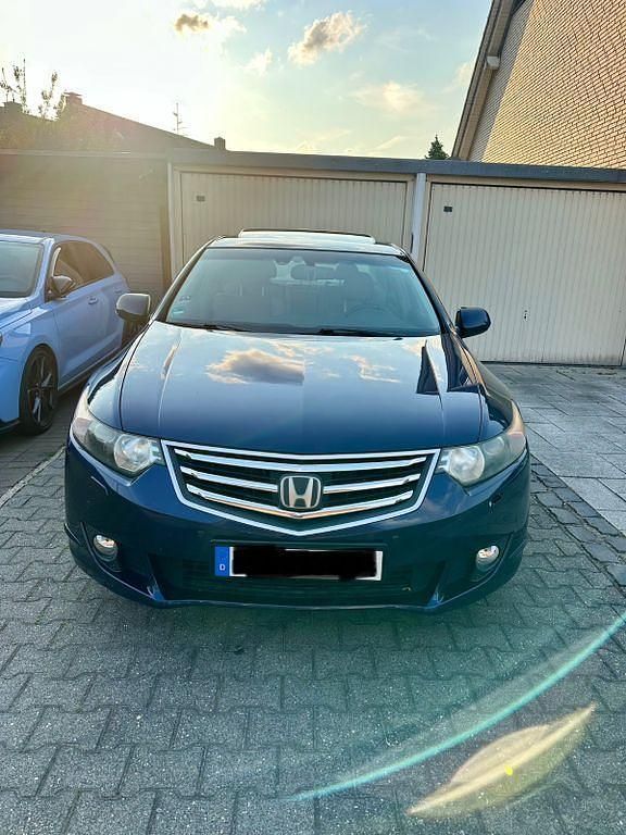 Blau Gebraucht 2008 Honda Accord Executive Limousine | 7.999 € (Fairer Preis) - Bild 1/4