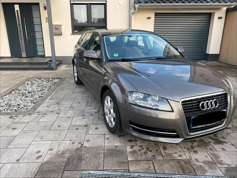 Second-hand Audi A3 105 CP (77 kW) 2010 Gri Hatchback
