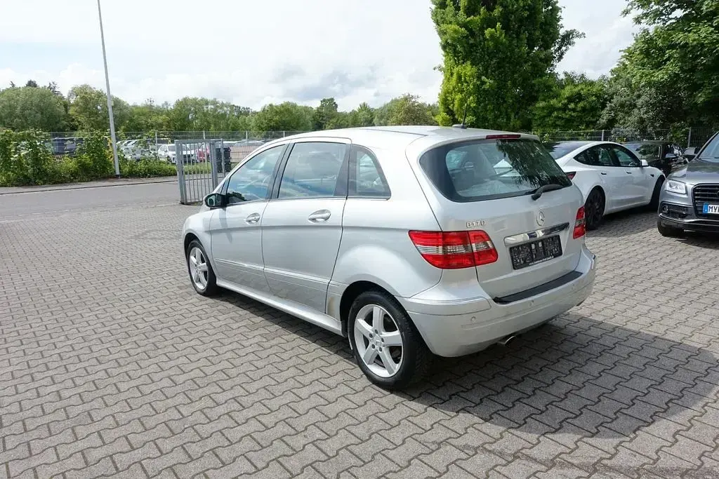 Gebraucht Mercedes B170 116 PS (85 kW) 2006 Silber Van / Kleinbus