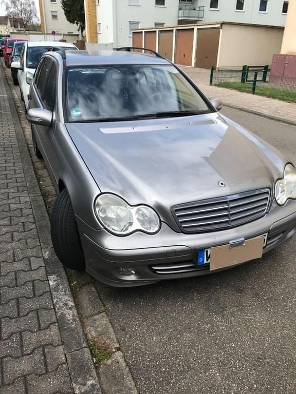 Gebraucht Mercedes 200 122 PS (89 kW) 2004 Silber Kombi