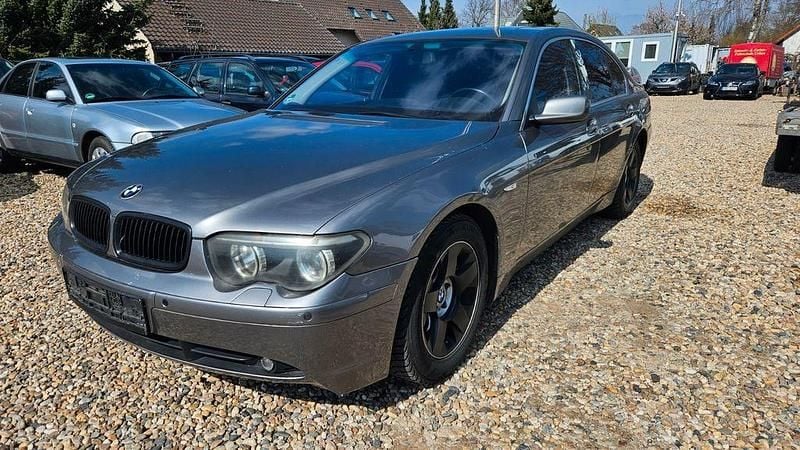 Gebraucht BMW 745 333 PS (244 kW) 2002 Grau Limousine