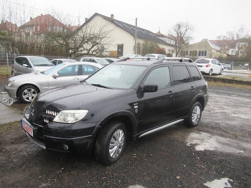 Gebraucht Mitsubishi Outlander 160 PS (117 kW) 2006 Schwarz SUV