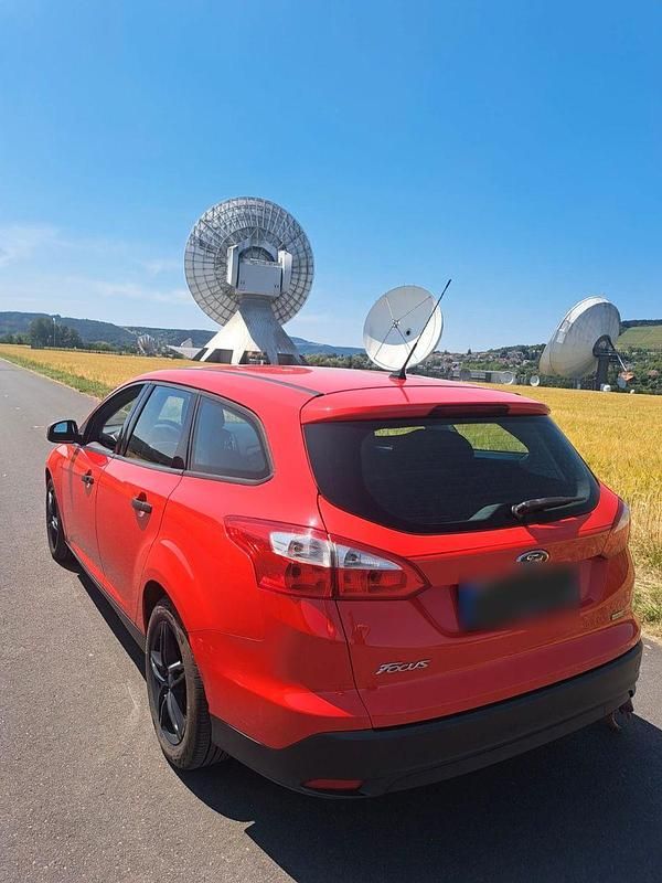 Usata Ford Focus 101 CV (74 kW) 2014 Rosso Station wagon