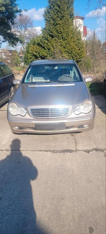Gebraucht Mercedes C180 143 PS (105 kW) 2003 Limousine