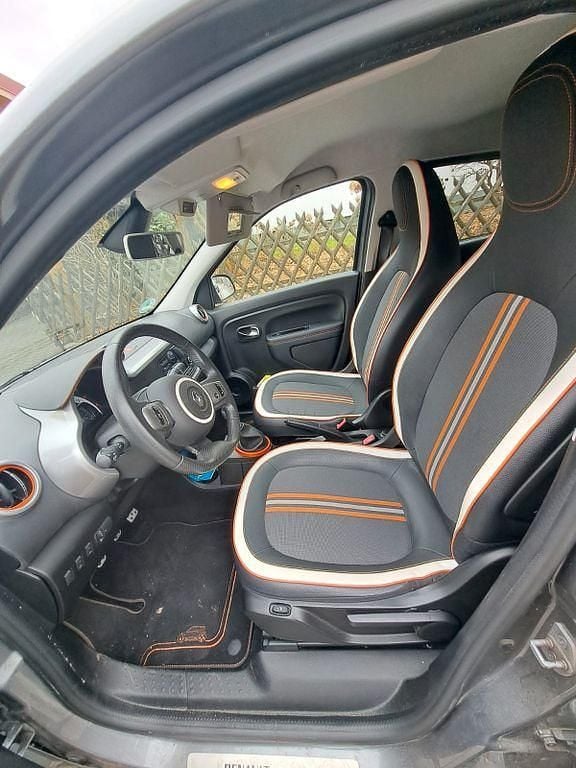 Gebraucht Renault Twingo GT 109 PS (80 kW) 2017 Grau Kleinwagen