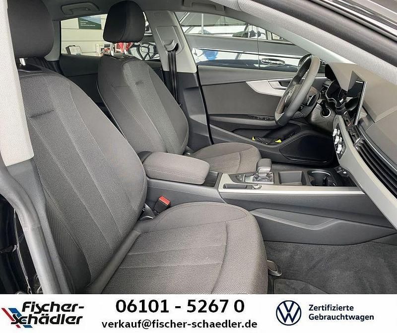 Gebraucht Audi A5 Sportback Advanced 163 PS (119 kW) 2023 Brillantschwarz Kleinwagen