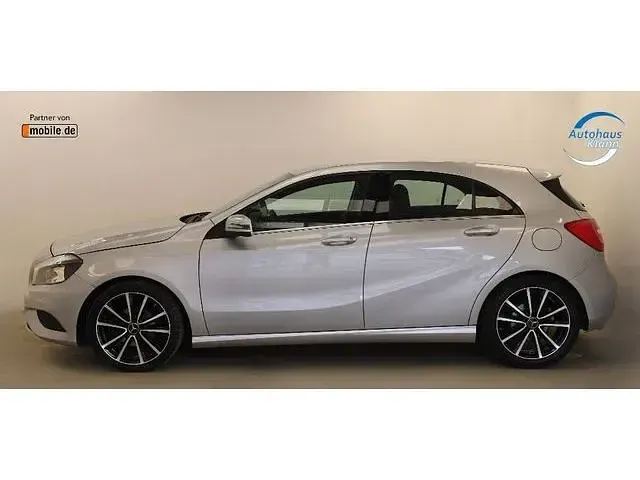 Gebraucht Mercedes A160 Style 90 PS (66 kW) 2014 Kleinwagen