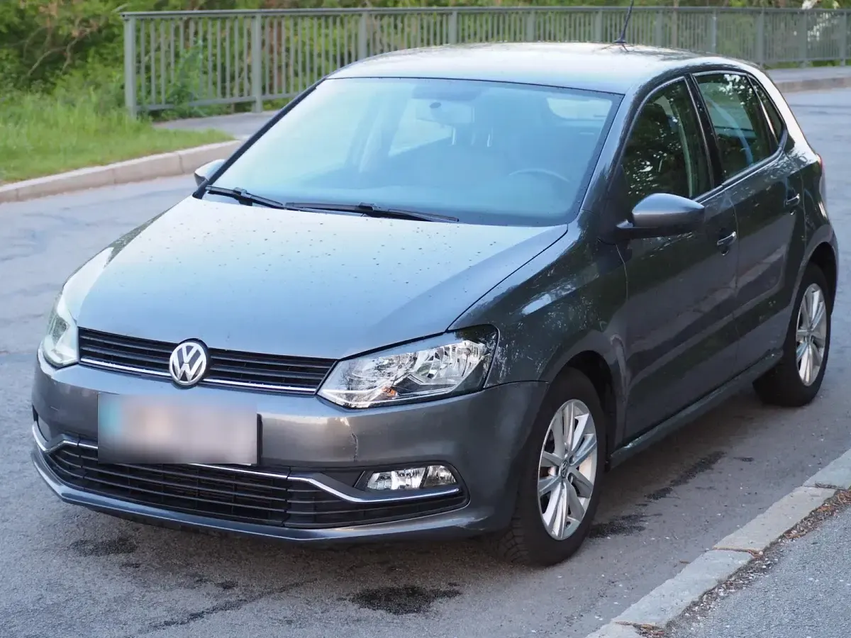 Gebraucht VW Polo Highline 60 PS (44 kW) 2016 Grau Kleinwagen