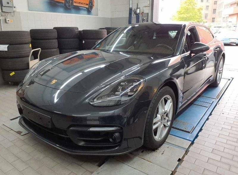 Vulkangraumetallic Gebraucht 2022 Porsche Panamera S E-Hybrid Limousine | 79.700 € (Guter Preis) - Bild 1/4