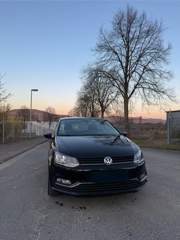 Schwarz Gebraucht 2015 VW Polo Highline Kleinwagen | 9.700 € (Fairer Preis) - Bild 1/4