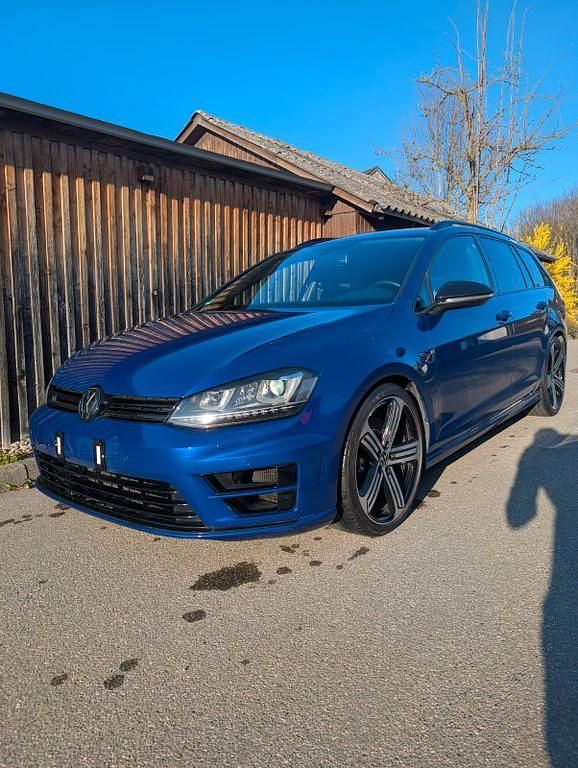 Blau Gebraucht 2015 VW Golf VII R Kombi | 19.300 € (Etwas zu teuer) - Bild 1/4